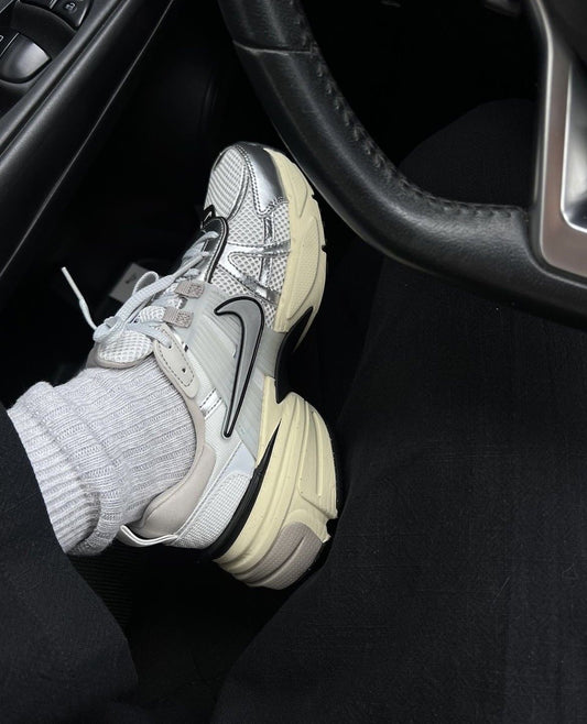 Nike V2K Run